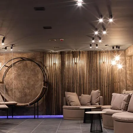 Ξενοδοχείο Apartel 4*
