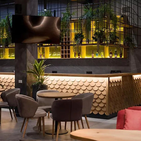 Apartel 4*