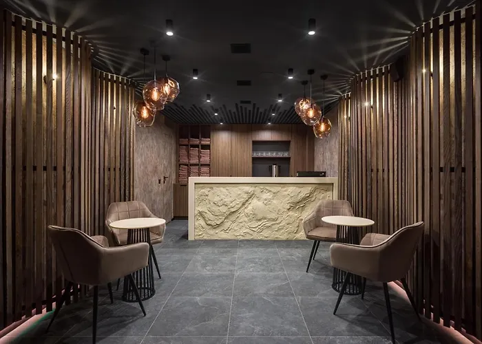 Apartel 4* Ужгород