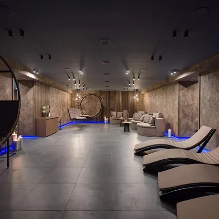 호텔 Apartel 4*