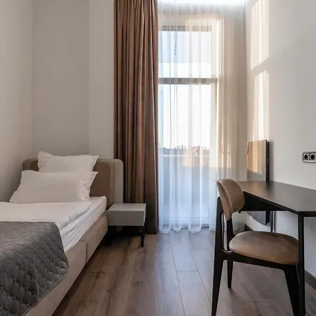 Apartel أوزهورود