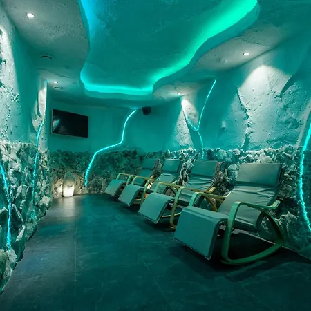 Apartel 4* Uzhhorod