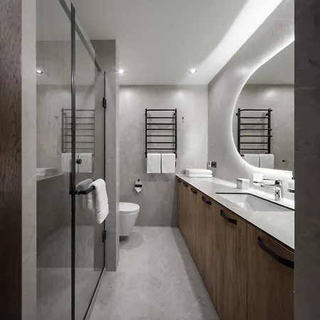 فندق Apartel أوزهورود