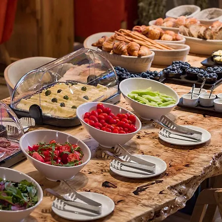 Apartel أوزهورود