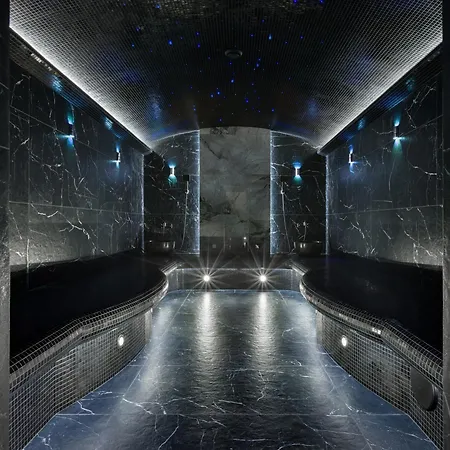 فندق Apartel أوزهورود